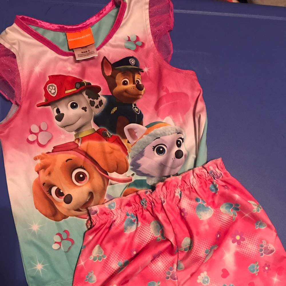 Girls Paw Patrol Sz 6 Pajamas